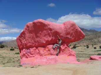 Pink boulder_Tafraoute